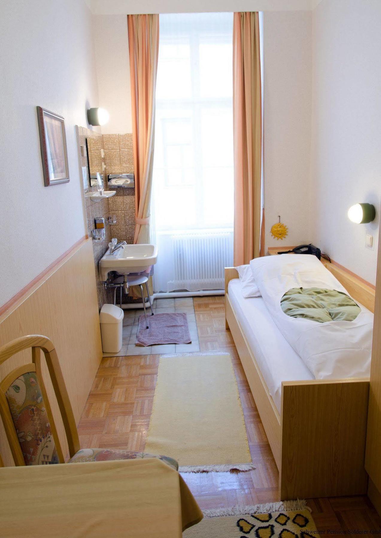 Schweizer Solderer 3* Wien